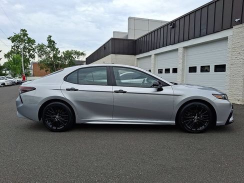 Certified 2021 Toyota Camry SE w/ Convenience Package FWD image 7