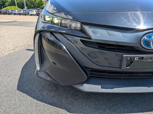 Used 2021 Toyota Prius Prime XLE FWD image 10