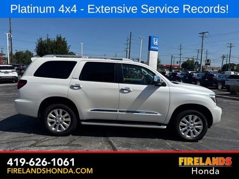 Used 2020 Toyota Sequoia Platinum AWD/4WD image 6