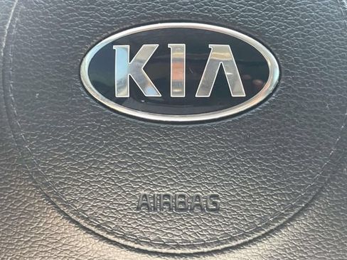 Used 2021 Kia Telluride LX FWD image 23