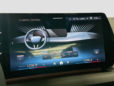 Used 2026 BMW 228i xDrive w/ Technology Package AWD/4WD image 15