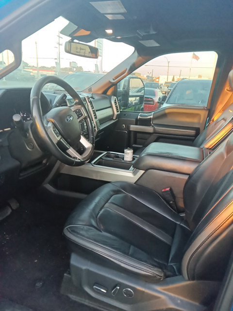 Used 2020 Ford F350 Platinum w/ FX4 Off-Road Package AWD/4WD image 6