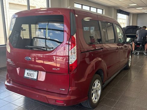 Used 2019 Ford Transit Connect XLT FWD image 3
