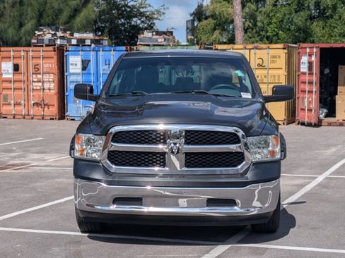 Used 2020 RAM 1500 Classic SLT RWD image 2
