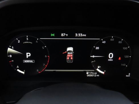 New 2025 Mitsubishi Outlander SE image 11