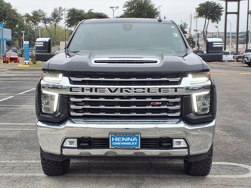 Used 2022 Chevrolet Silverado 2500 LTZ w/ LTZ Plus Package image 2