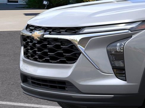 New 2026 Chevrolet Trax LT w/ Driver Confidence Package FWD image 13