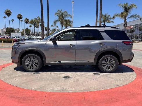 New 2026 Nissan Pathfinder SV w/ Cargo Package FWD image 5