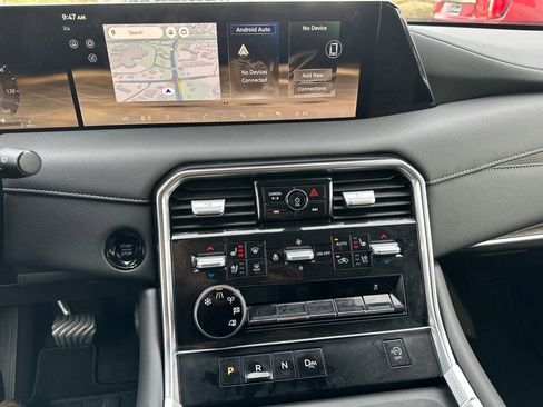 Used 2025 Nissan Armada Platinum w/ Convenience Package image 23