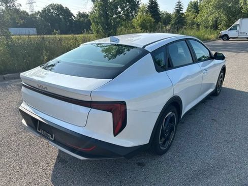 Used 2025 Kia K4 EX FWD image 3