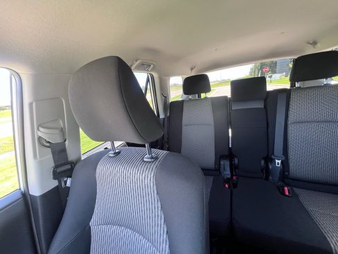 Used 2023 Toyota 4Runner SR5 AWD/4WD image 21