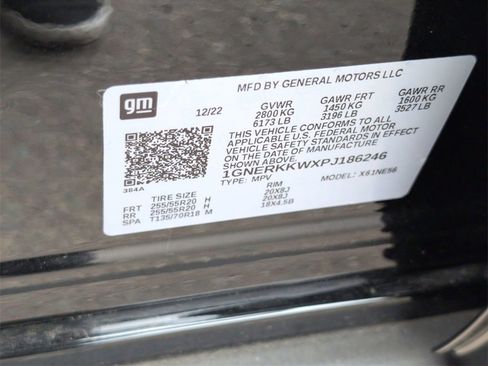 Used 2023 Chevrolet Traverse Premier image 35