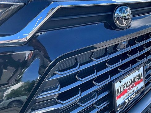 Used 2024 Toyota Grand Highlander AWD Hybrid image 30