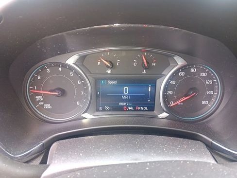 Certified 2024 Chevrolet Equinox RS FWD image 2