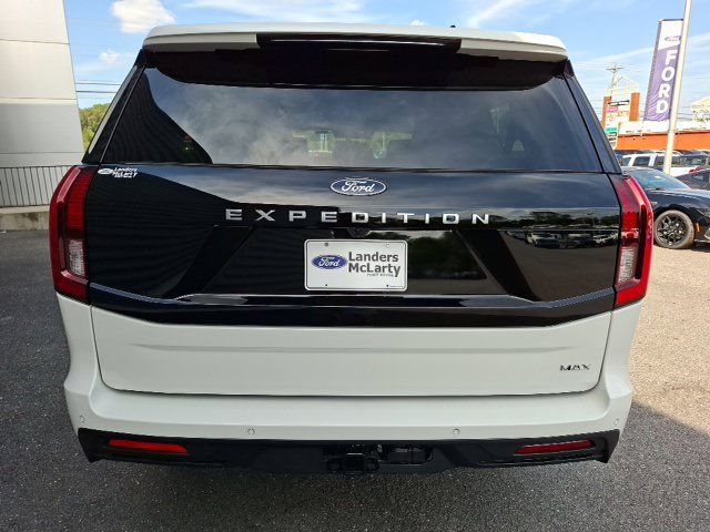 New 2027 Ford Expedition Max Active RWD image 4