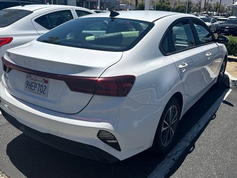 Certified 2023 Kia Forte LXS FWD image 5