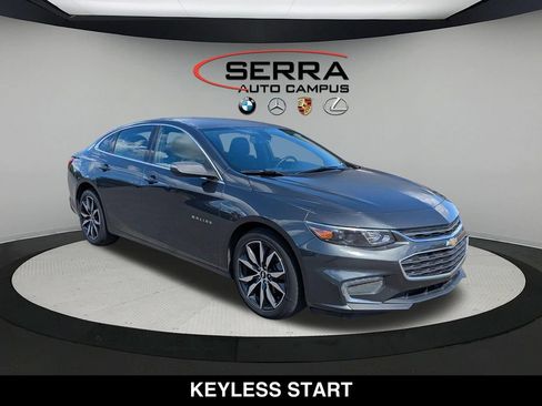 Used 2017 Chevrolet Malibu LT FWD image 14