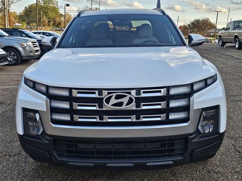 Certified 2026 Hyundai Santa Cruz SEL image 2