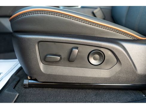 New 2026 GMC Canyon AT4 AWD/4WD image 15