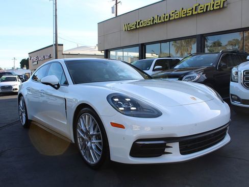 Used 2018 Porsche Panamera 4 image 8