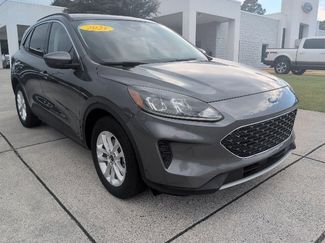 Used 2021 Ford Escape SE w/ Cold Weather Package image 1