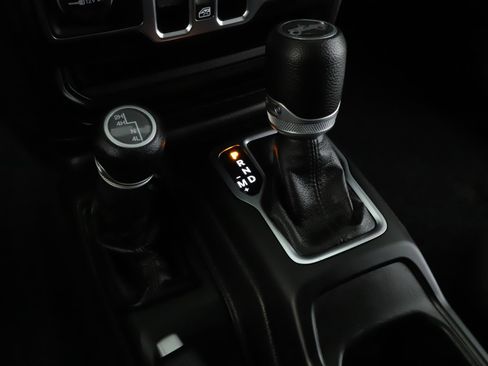 Used 2020 Jeep Wrangler Unlimited Sport S image 15