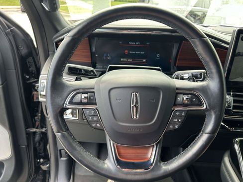 Certified 2022 Lincoln Navigator L Reserve AWD/4WD image 33