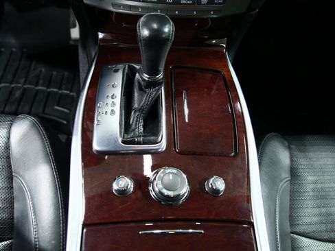 Used 2016 INFINITI Q70 3.7 w/ Sport Package image 22