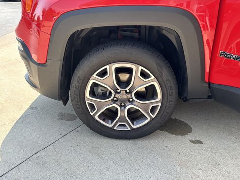 Used 2017 Jeep Renegade Limited AWD/4WD image 27
