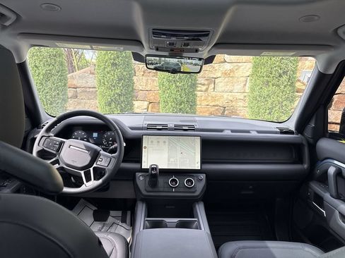 Used 2026 Land Rover Defender 110 S AWD/4WD image 12
