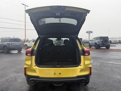 Used 2023 Chevrolet TrailBlazer RS w/ Sun and Liftgate Package image 5