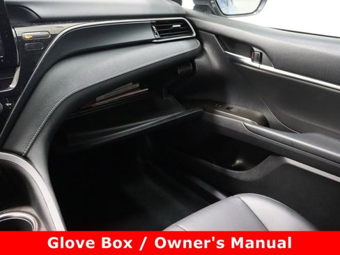 Used 2022 Toyota Camry SE image 23