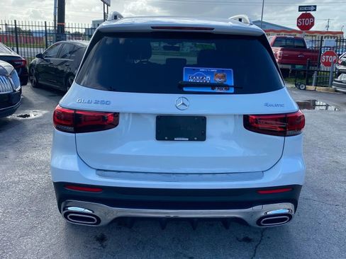 Used 2021 Mercedes-Benz GLB 250 4MATIC image 5