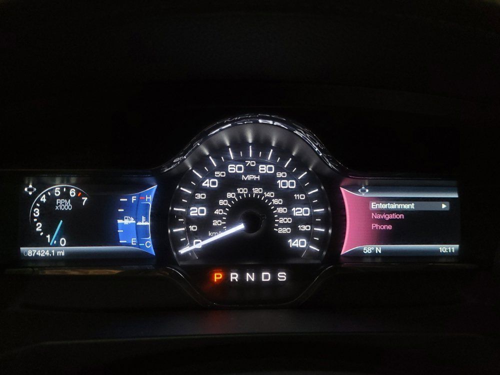 Used 2015 Lincoln MKS AWD w/ Equipment Group 201A image 23