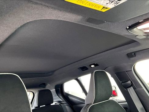 Used 2024 Volvo XC40 Recharge Ultimate w/ Protection Package Premier image 22