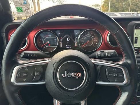Used 2021 Jeep Wrangler Unlimited Rubicon AWD/4WD image 27