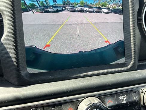 Used 2021 Jeep Gladiator Overland w/ Popular Equipment Package image 25