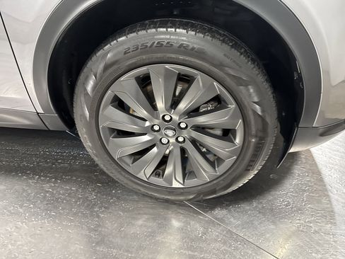 Used 2022 Land Rover Discovery Sport S image 14