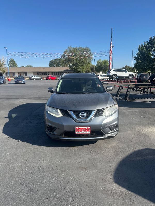 Used 2015 Nissan Rogue SV AWD/4WD image 2