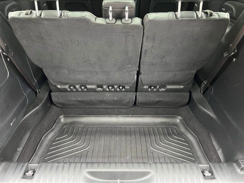 Used 2020 Chrysler Pacifica Limited w/ S Appearance Package image 11