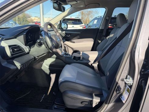 Used 2025 Subaru Outback Premium image 18