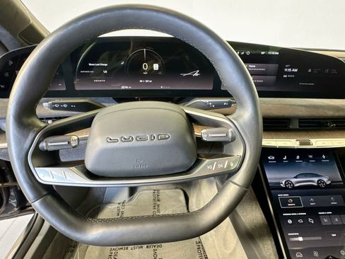 Used 2023 Lucid Air Grand Touring image 10