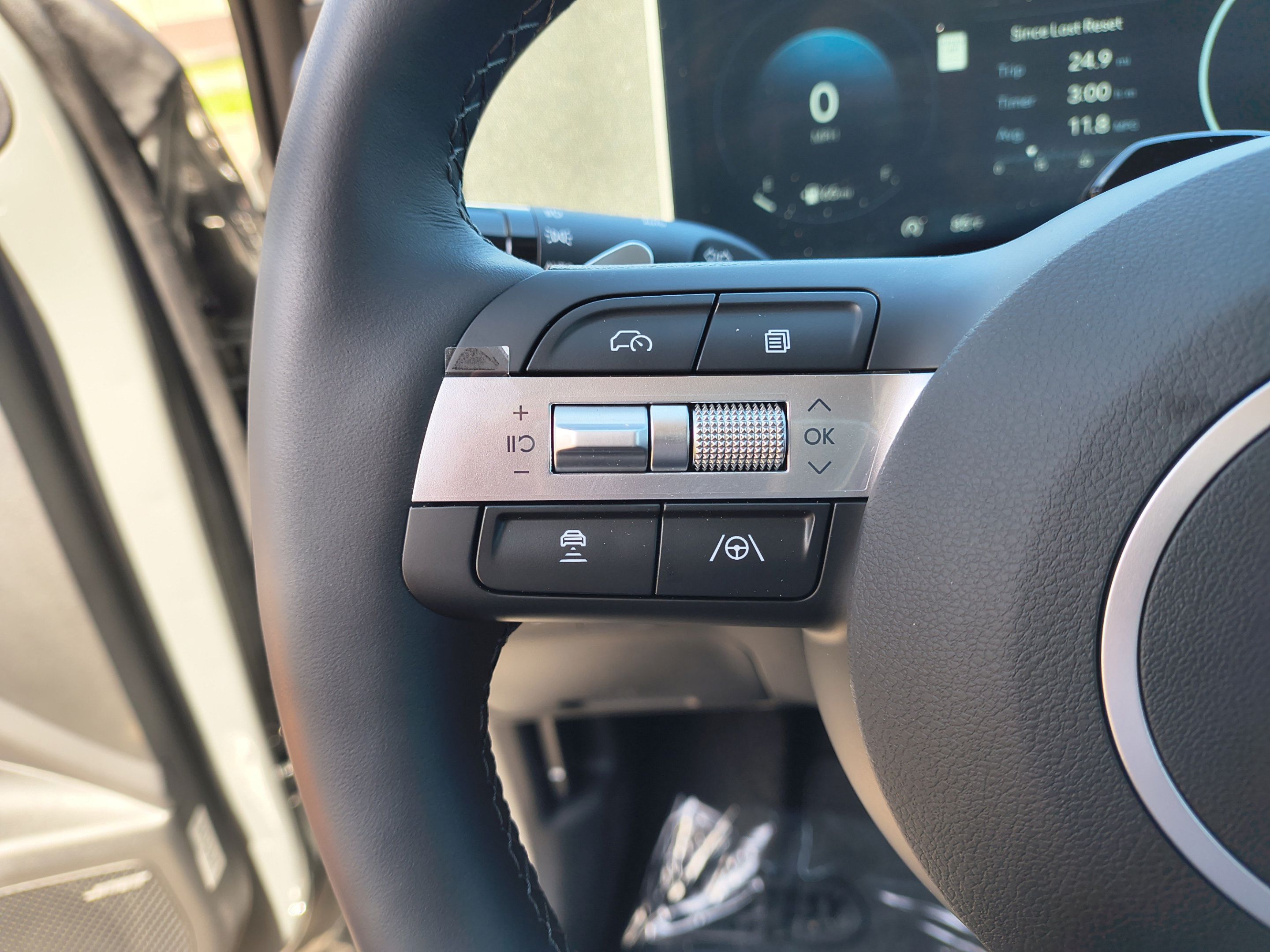 New 2026 Hyundai Tucson Limited FWD image 28
