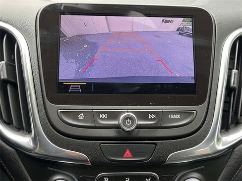 Used 2020 Chevrolet Equinox Premier image 18