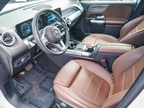 Used 2022 Mercedes-Benz GLB 250 image 16