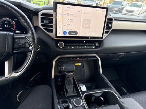 Used 2024 Toyota Tundra Limited image 19