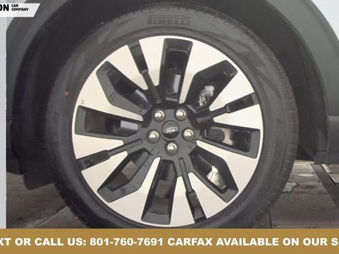 Used 2025 Ford Explorer Platinum w/ LUX Leather Package image 7