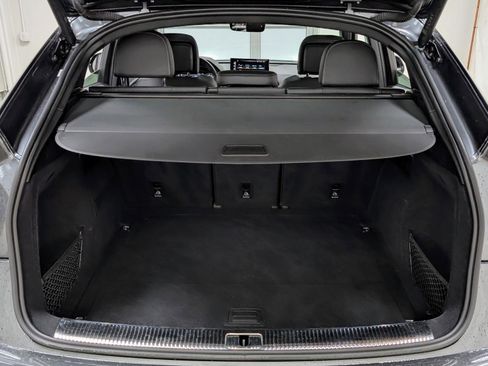 Used 2022 Audi SQ5 Premium w/ Convenience Package image 21