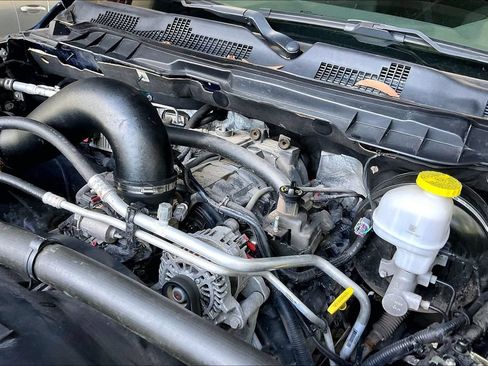 Used 2019 RAM 1500 Warlock AWD/4WD image 26