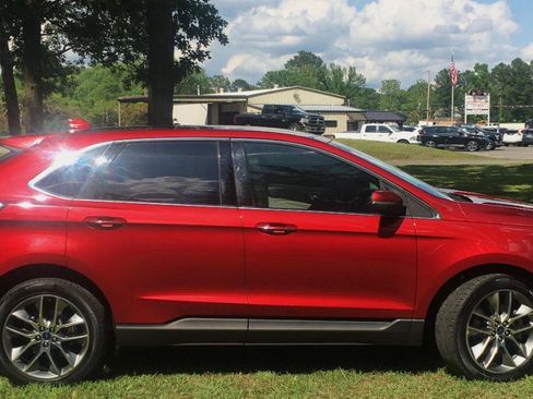 Used 2016 Ford Edge Titanium w/ Equipment Group 302A AWD/4WD image 7